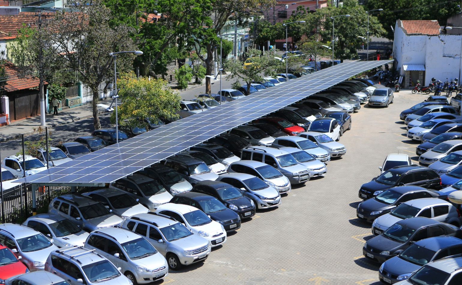 enel_estacionamentosolar.jpg