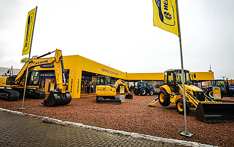 new_holland_expointer2016.jpg