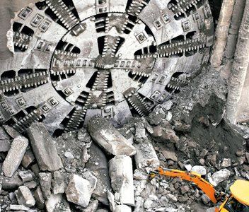 zf_tunnel_drilling.jpg