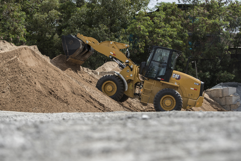 CAT 920K b