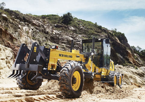 new_holland_motoniveladora.jpg