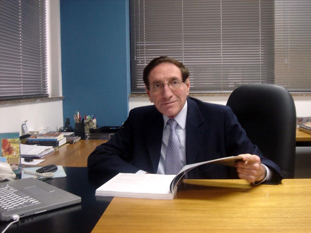 Eng Peter Alouche